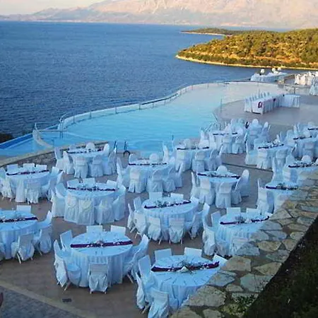 Ξενοδοχείο Esperides 4*